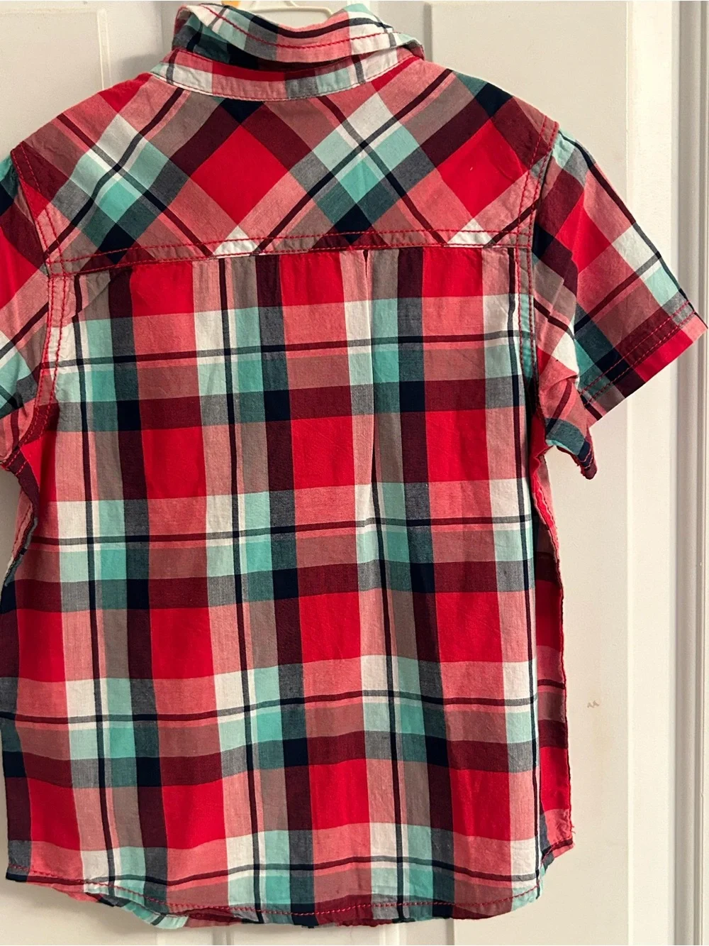 NWT-Boys Arizona Jean Company Red and Teal Plaid Short-Sleeve Button-Down Shirt